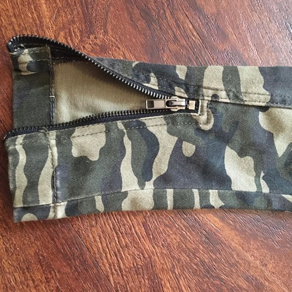 Camo Jacket - Picture 6 of 8